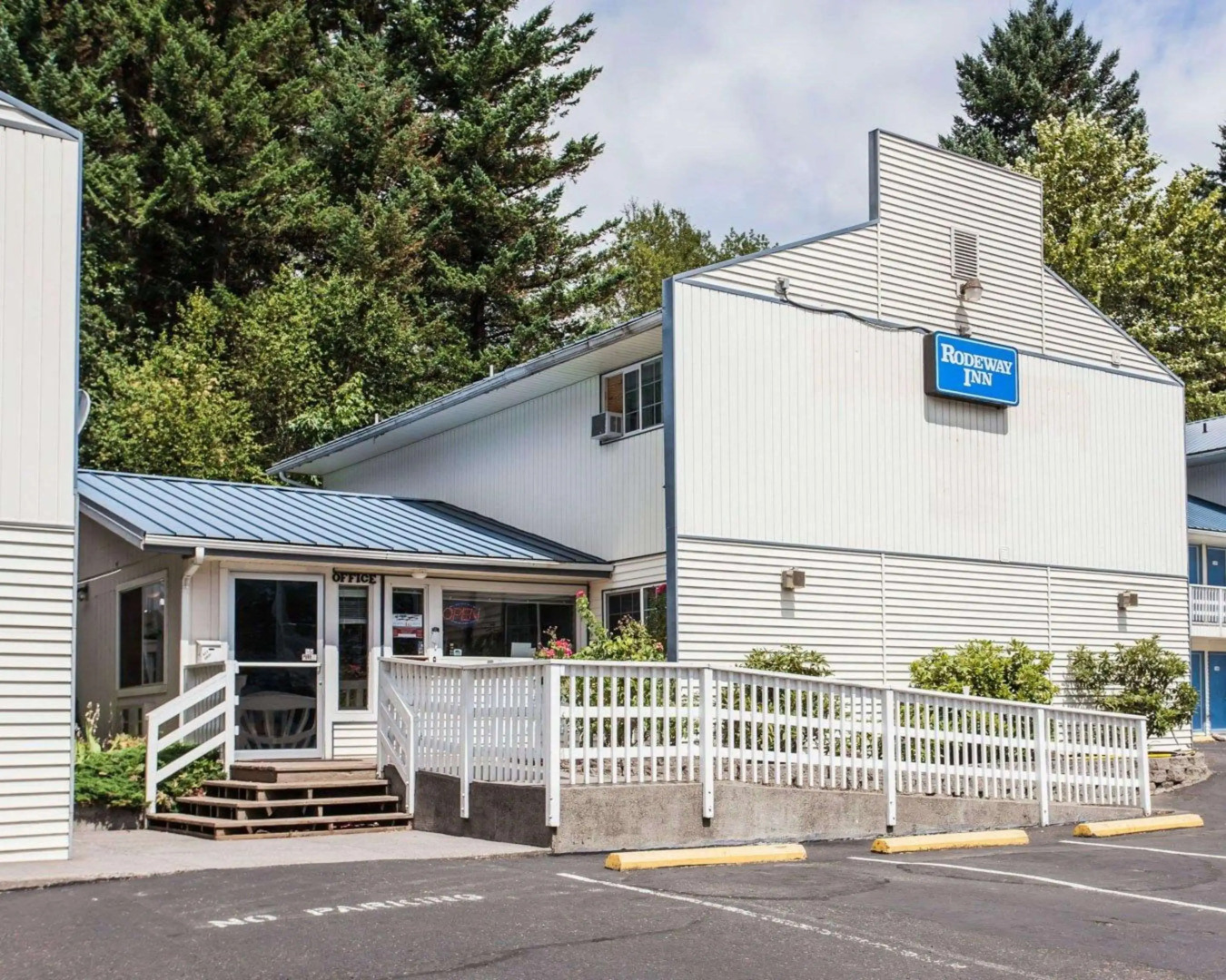 Capital O Stevenson Inn Riverside