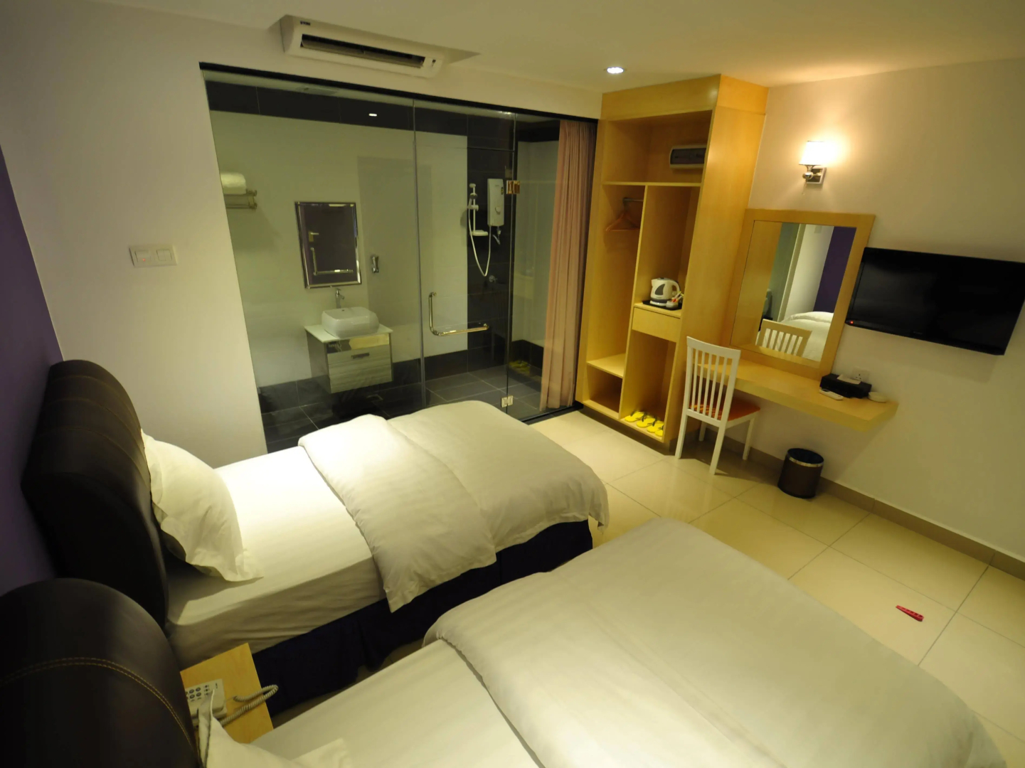 East Sun Hotel Sekinchan - Self Check In