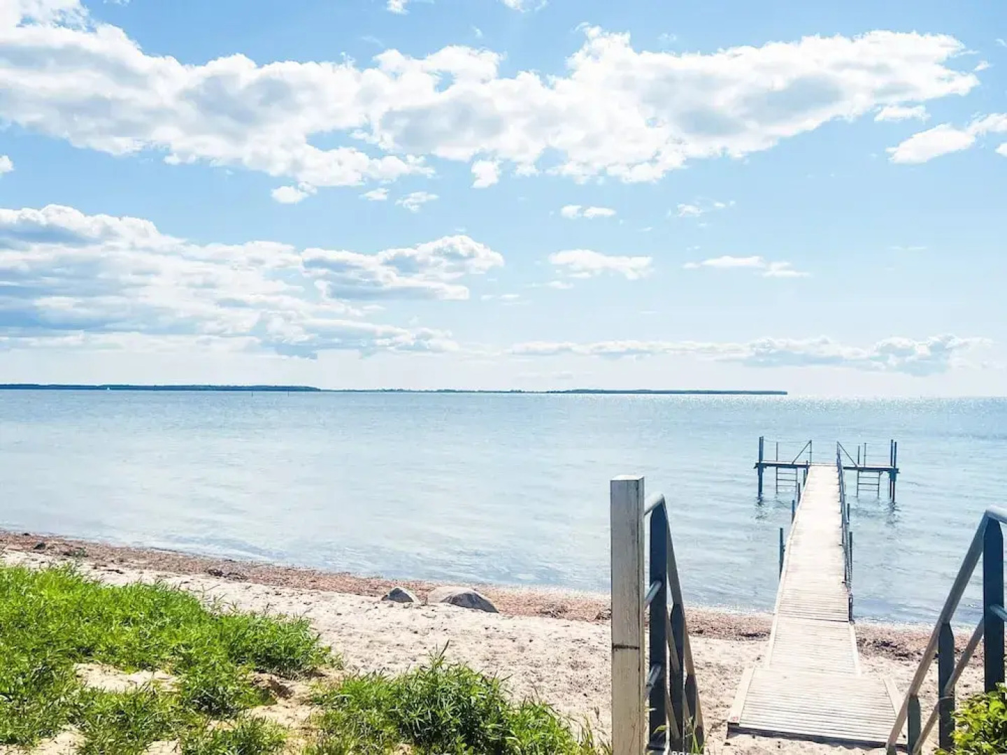 Cozy Summer House Near Ore Strand