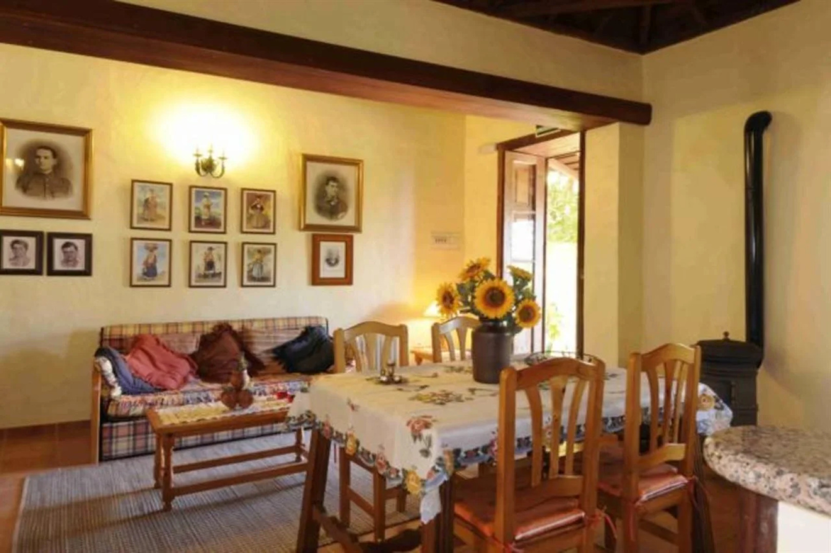 Casas Rurales Los Marantes