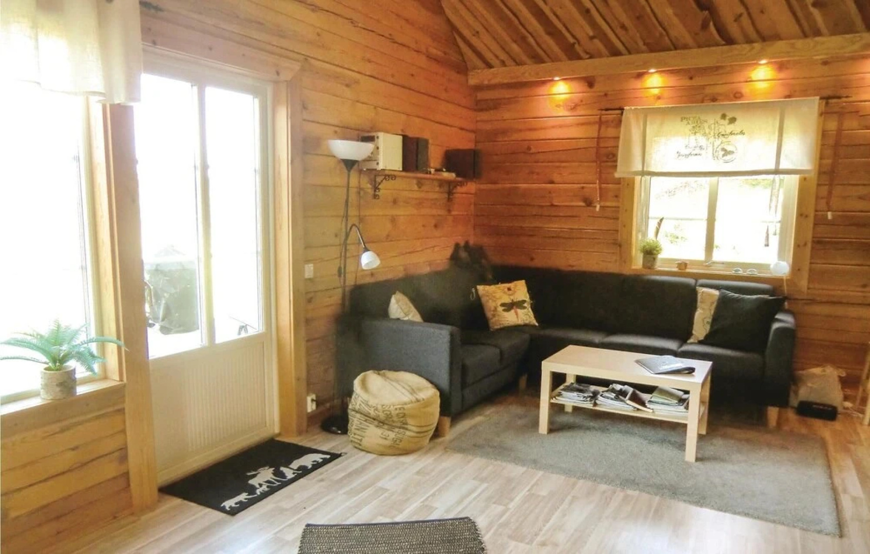 Amazing Home in Huskvarna With Jacuzzi, Sauna and Wifi