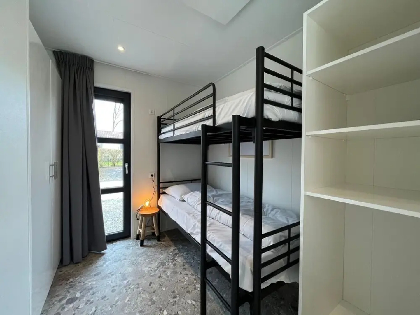 Veluwemeer Chalet Park Retreat