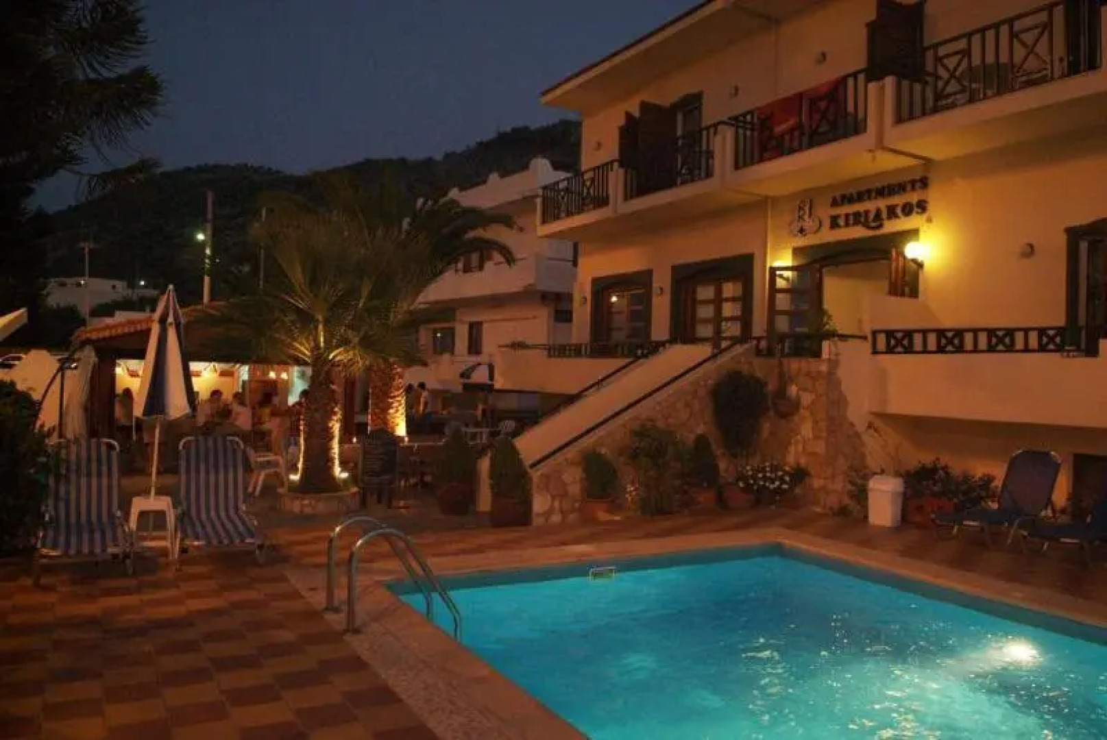 Kiriakos Studios Apartments