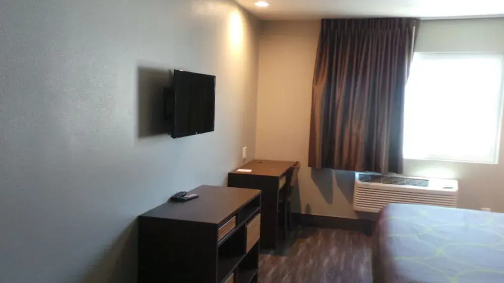 Super 8 Imperial Beach