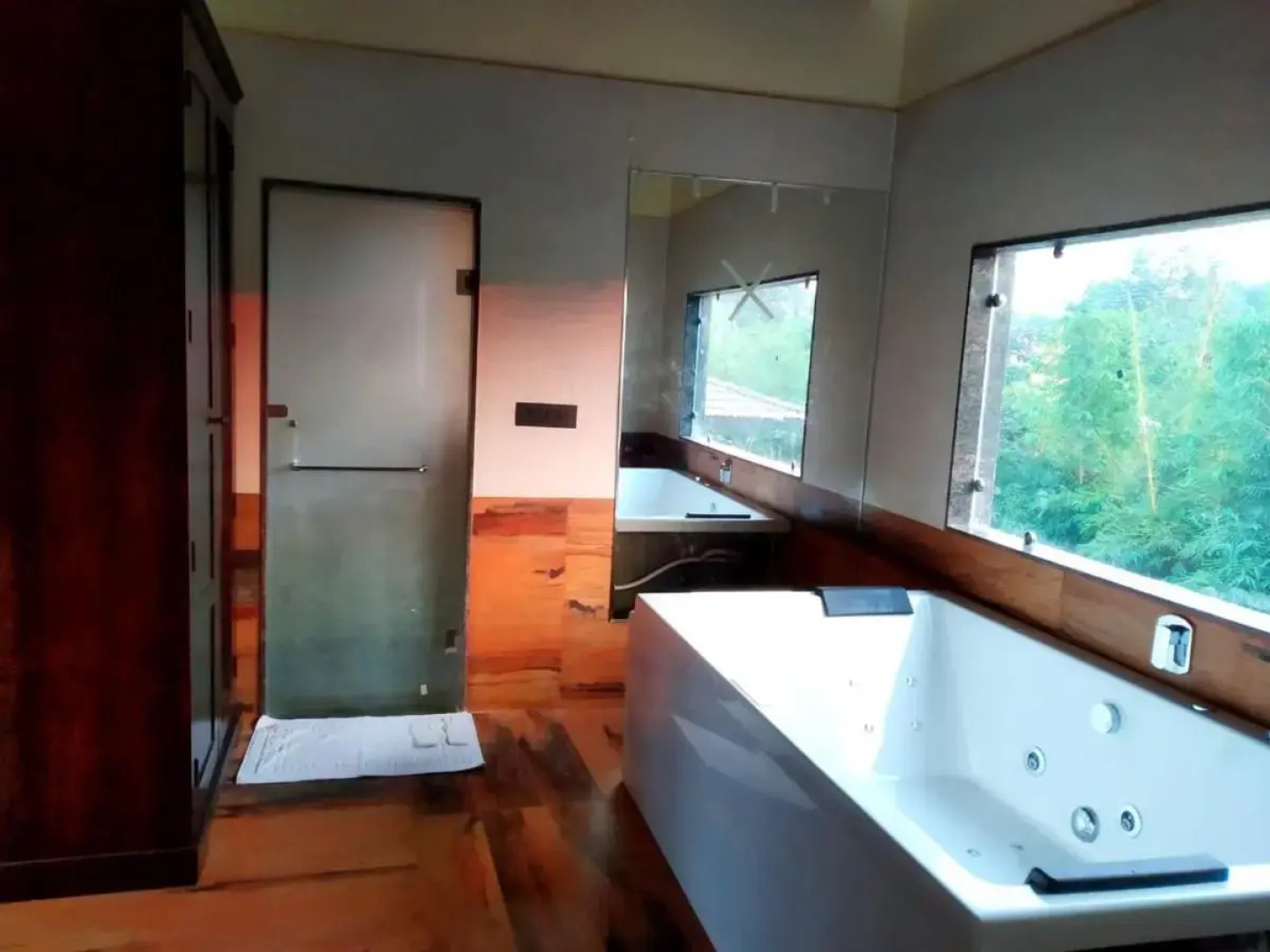 The Pench International