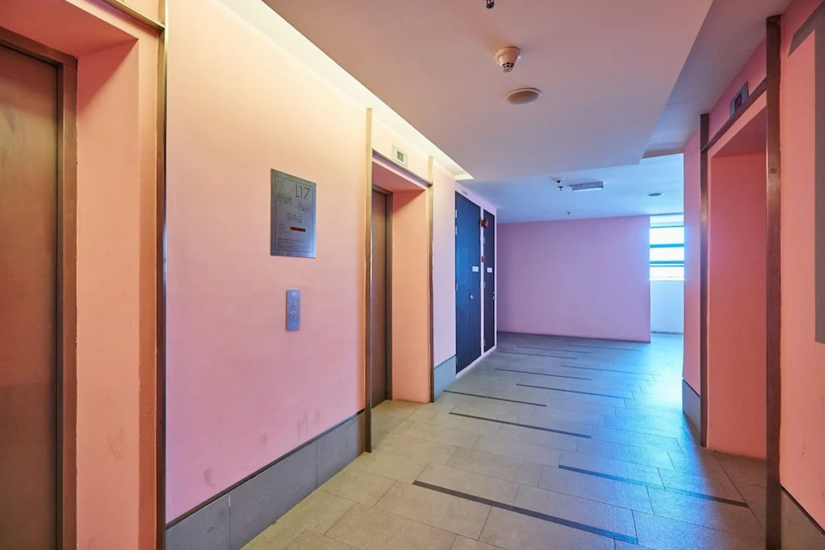 OYO Home 44002 Classic 2br Setia Alam Trefoil.