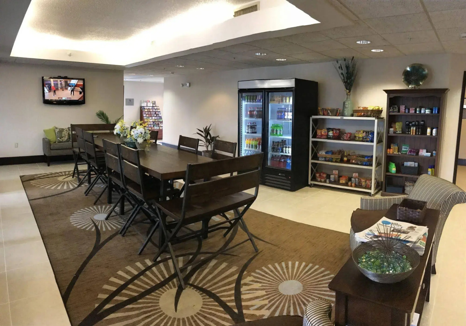 Greenfield Inn & Suites Owensboro, KY Airport