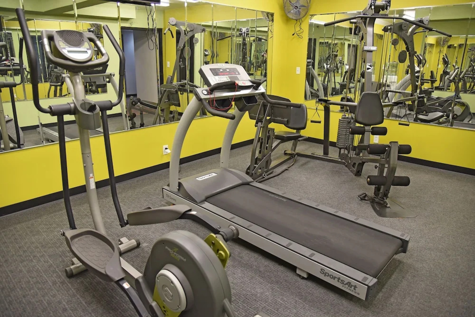 Quality Inn & Suites Metro