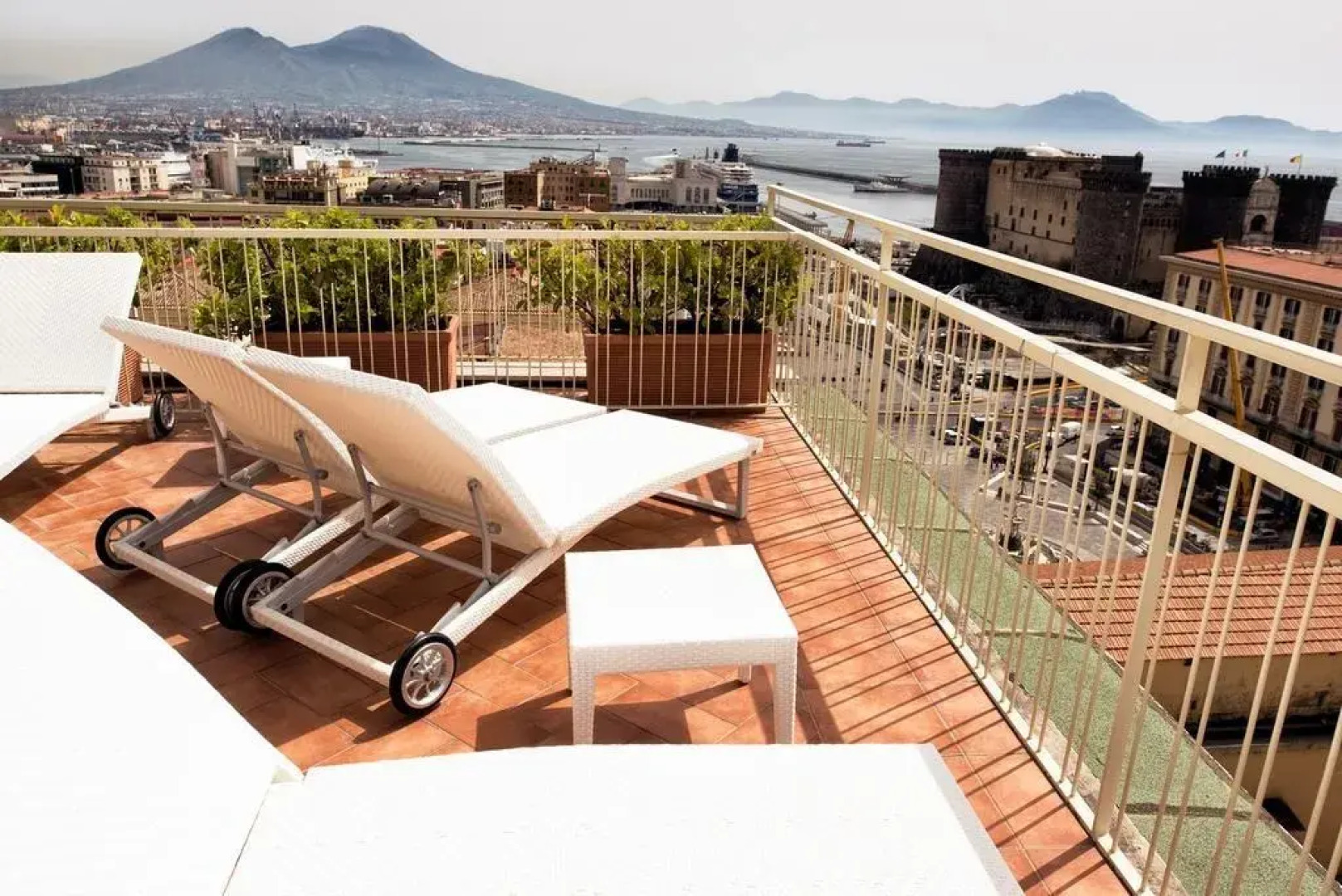 Renaissance Naples Hotel Mediterraneo