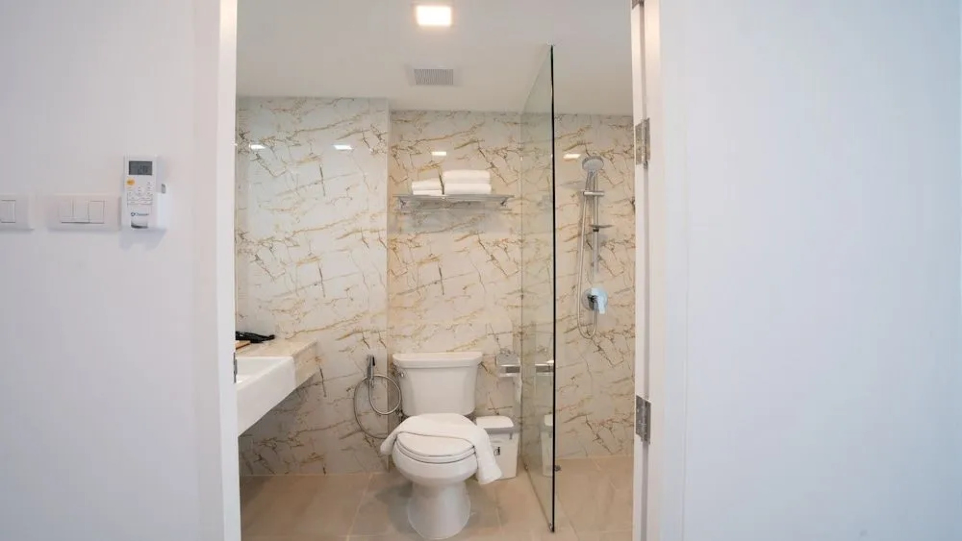 B2 Phuket Premier Hotel