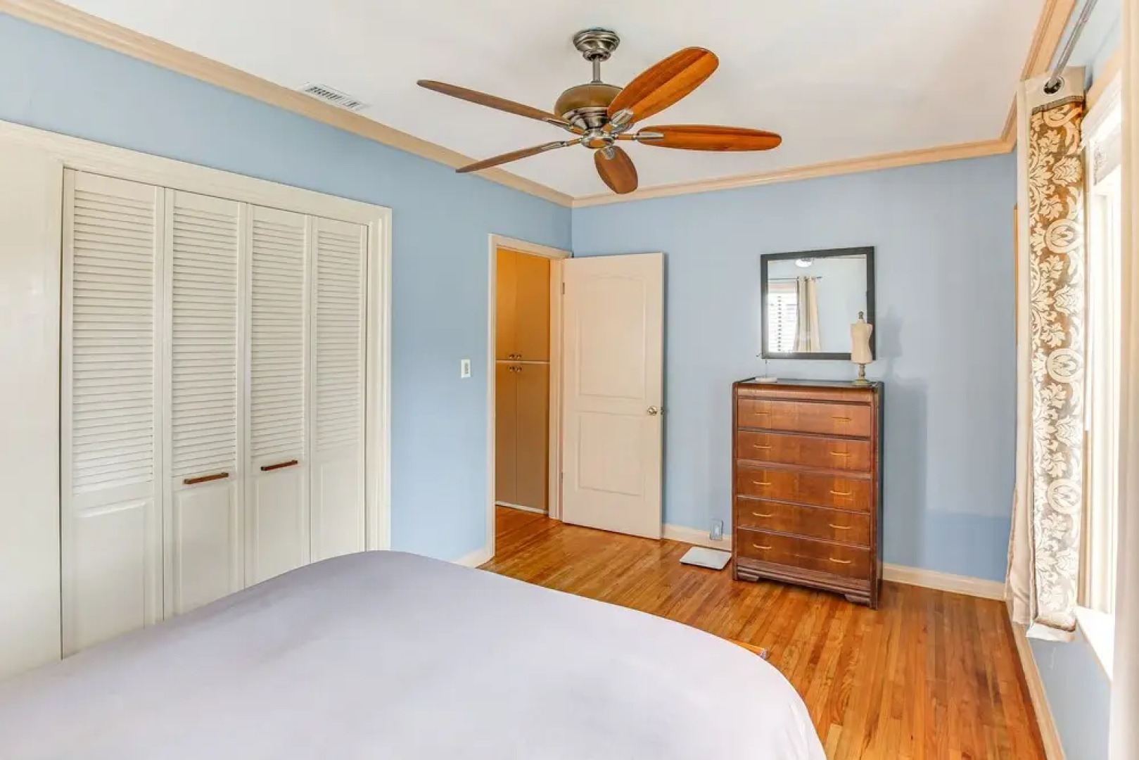 Gardena Vacation Rental: 5 Mi to Manhattan Beach!