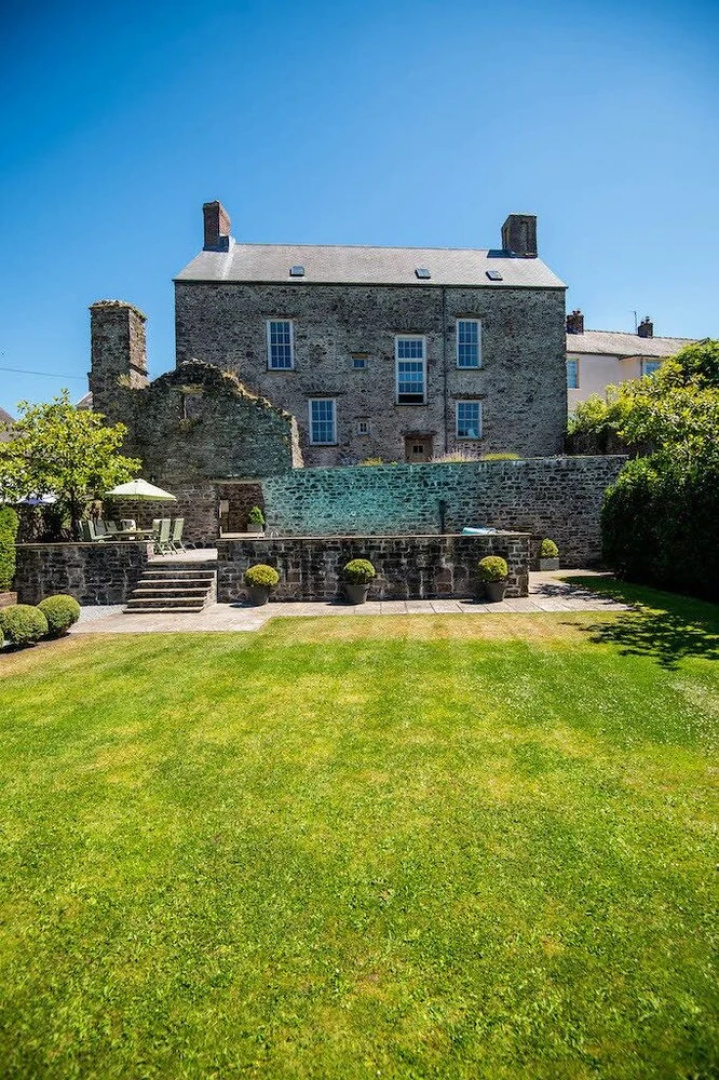 Great House
