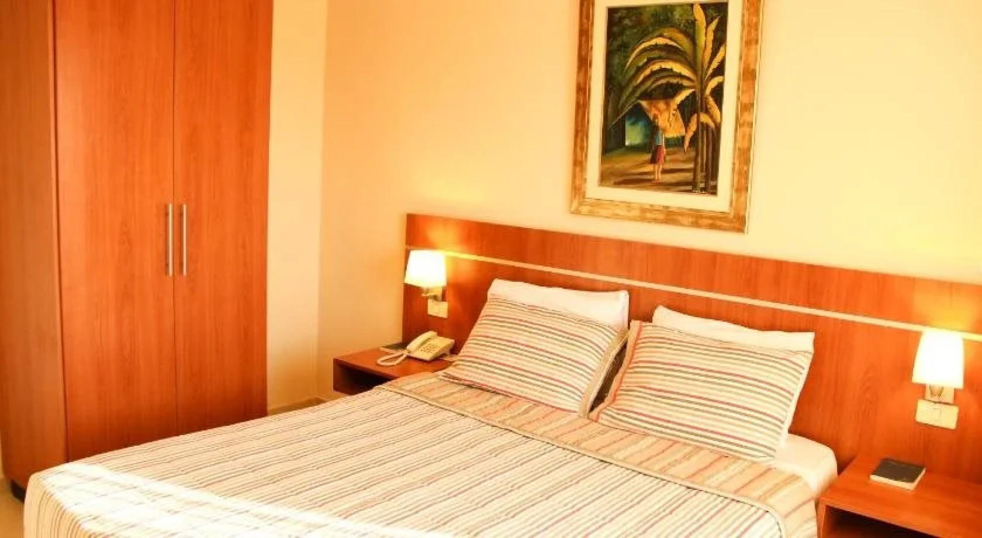 Olimpo Hotel & Suites
