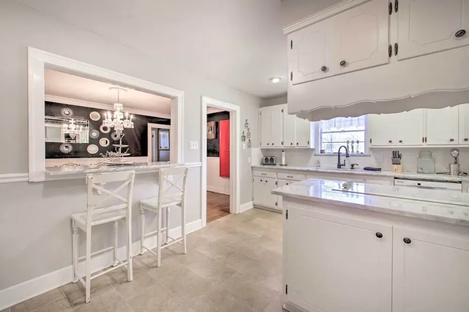 Hot Springs Home: Walk to Oaklawn!