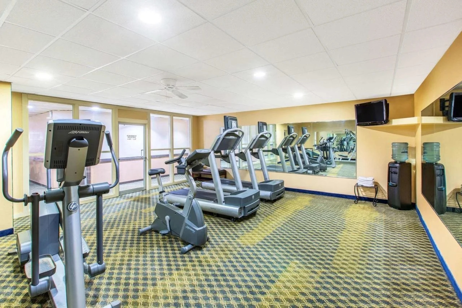 Best Western Cantebury Inn & Suites