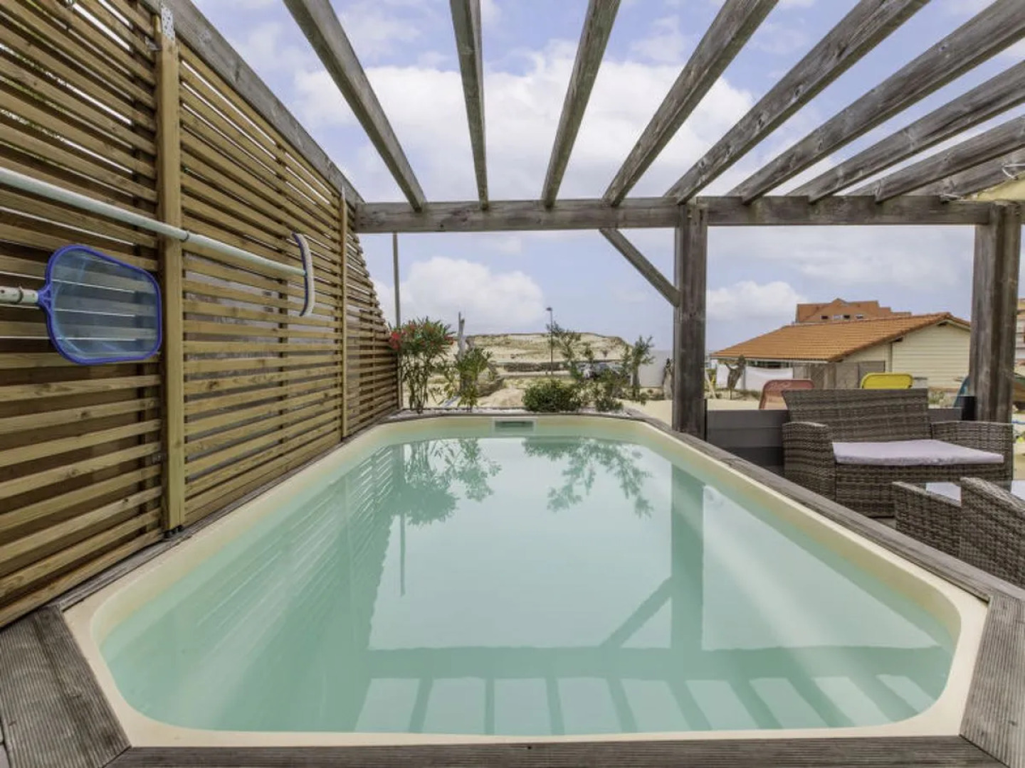 Les Bai?nes (VIB220)