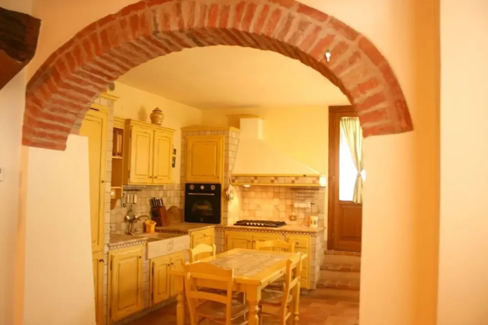 Beautiful private villa for 7 people with WIFI, private pool, TV and parking, close to Montepulc