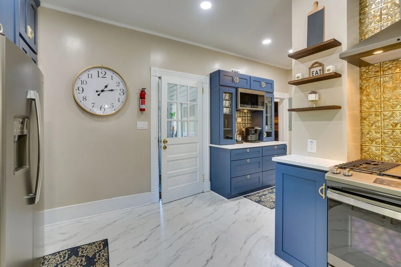 Danville Retreat w/ Hot Tub & Cozy Fireplace!