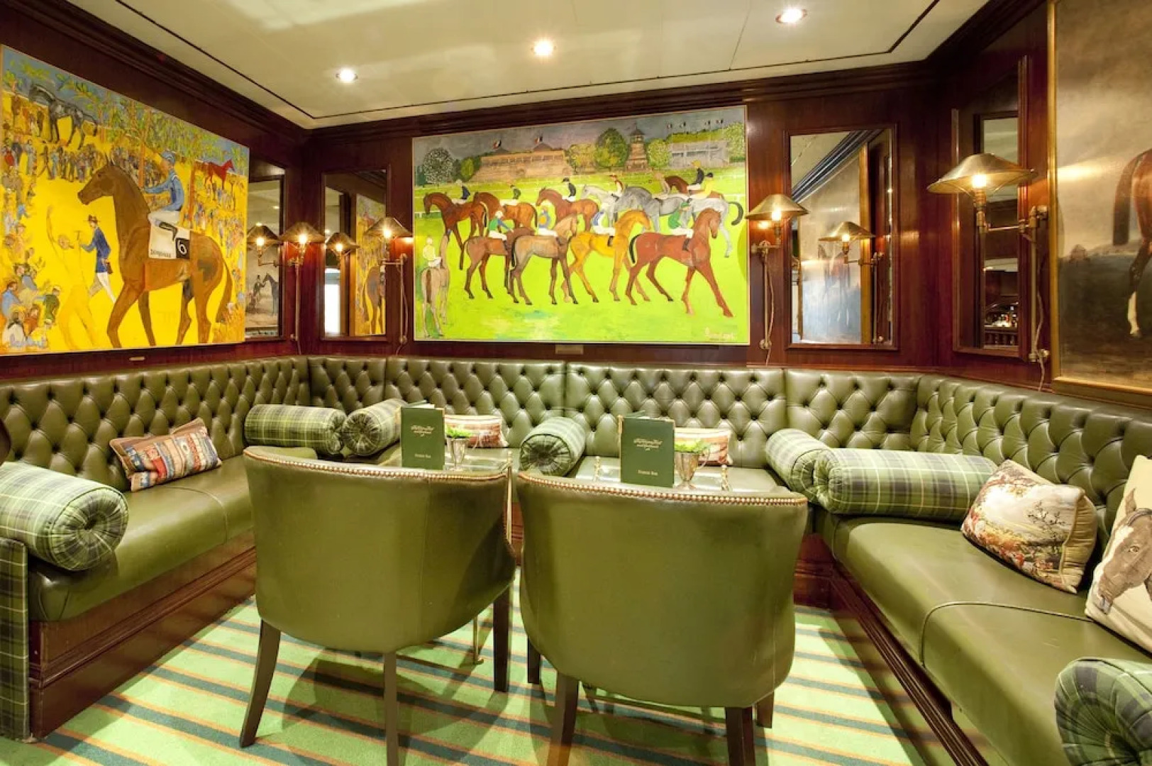 The Milestone Hotel  Apartments