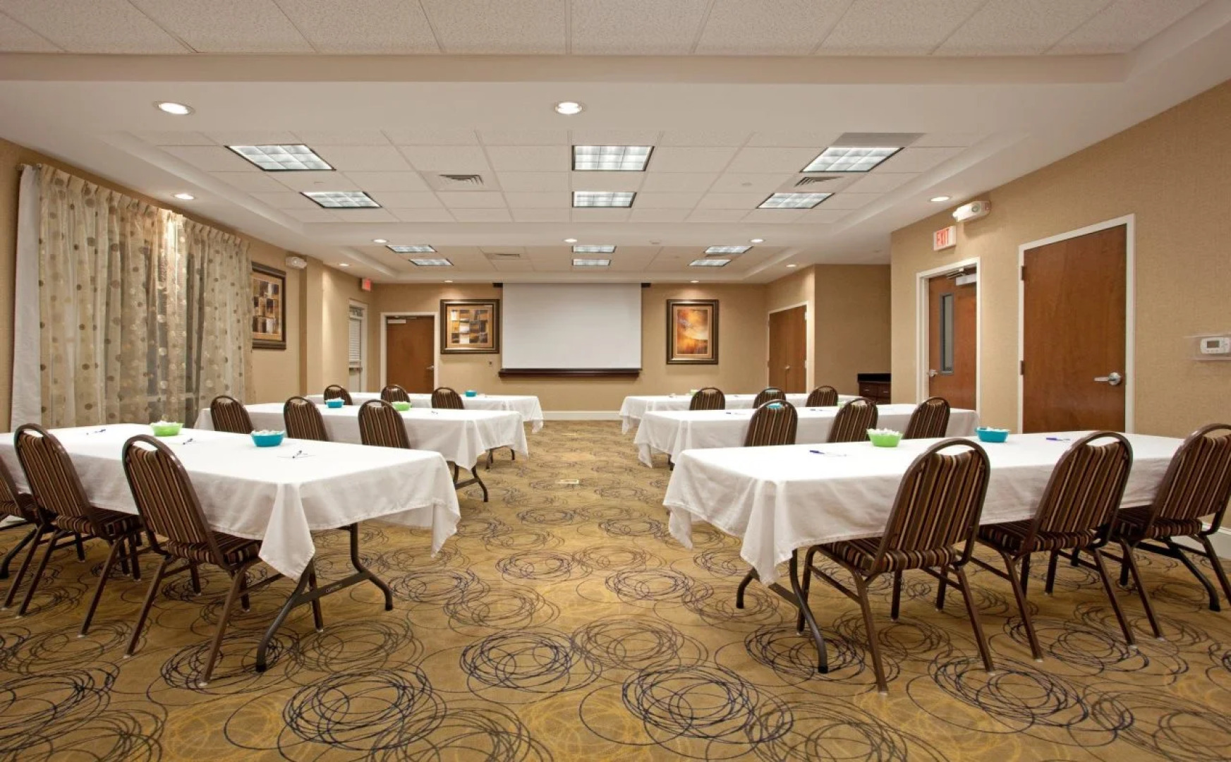 Holiday Inn Express Pembroke by IHG