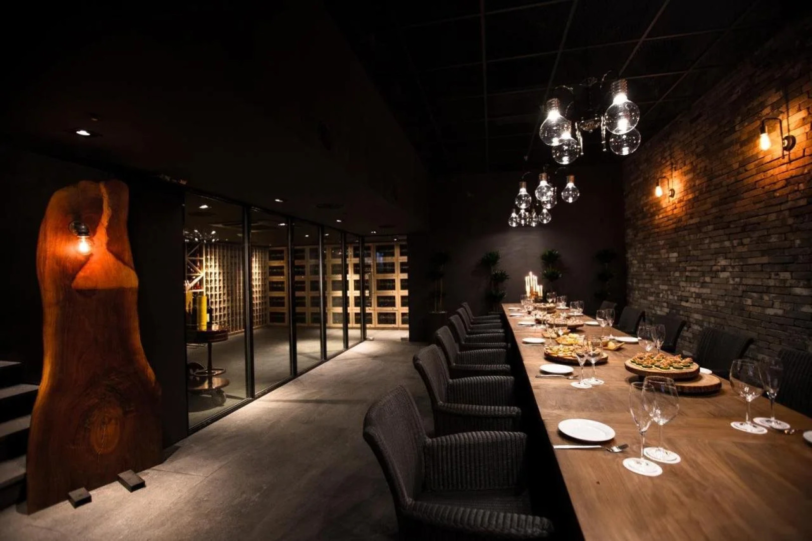 Bayhill Pool & Villa