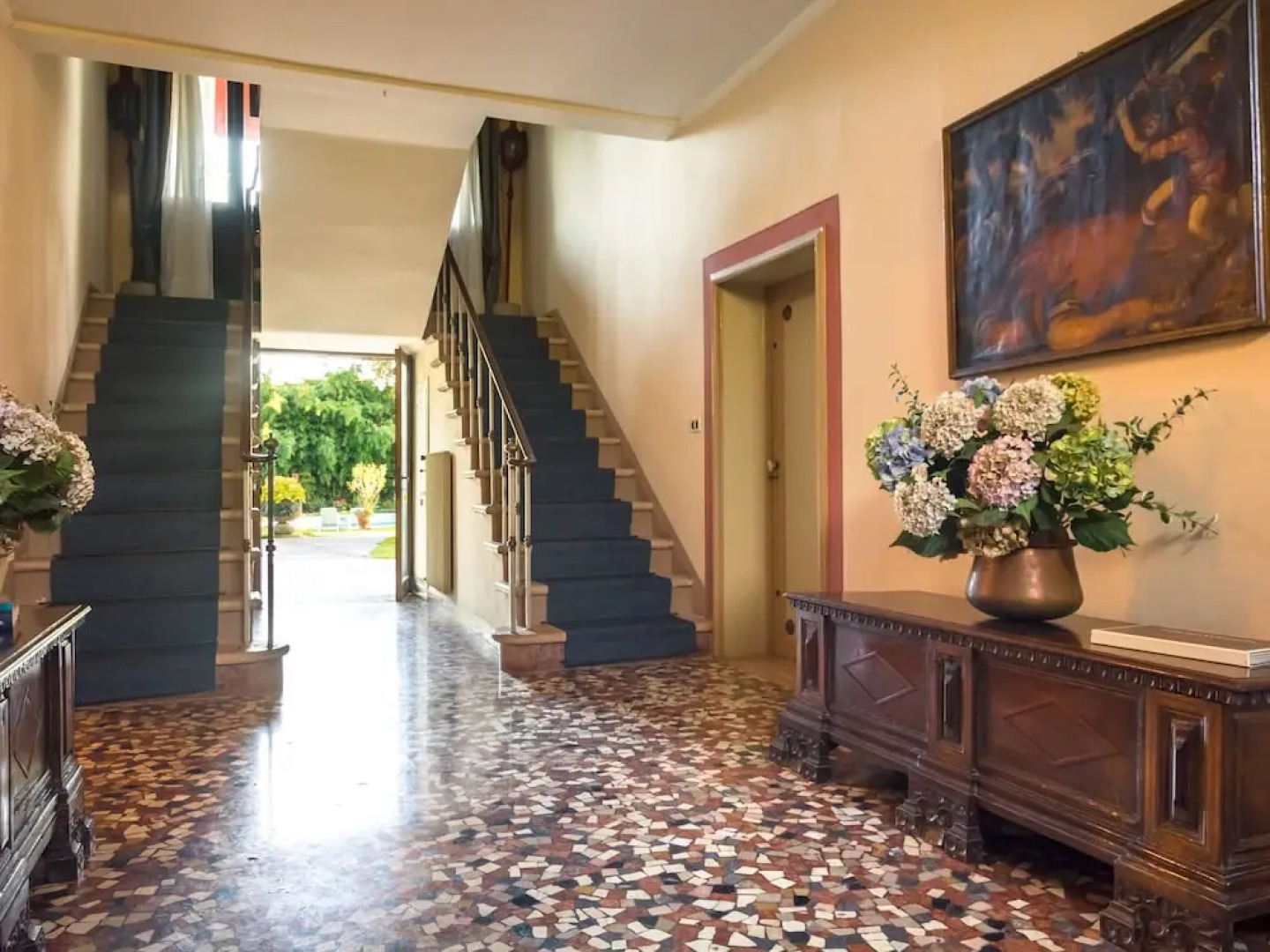 Luxurious Mansion in Crespignaga With Swimming Pool