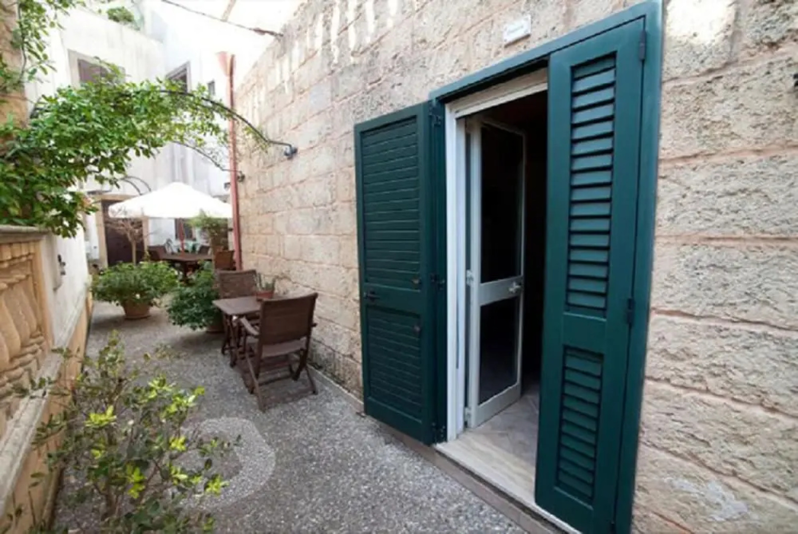 Dimora Tipica Specchia