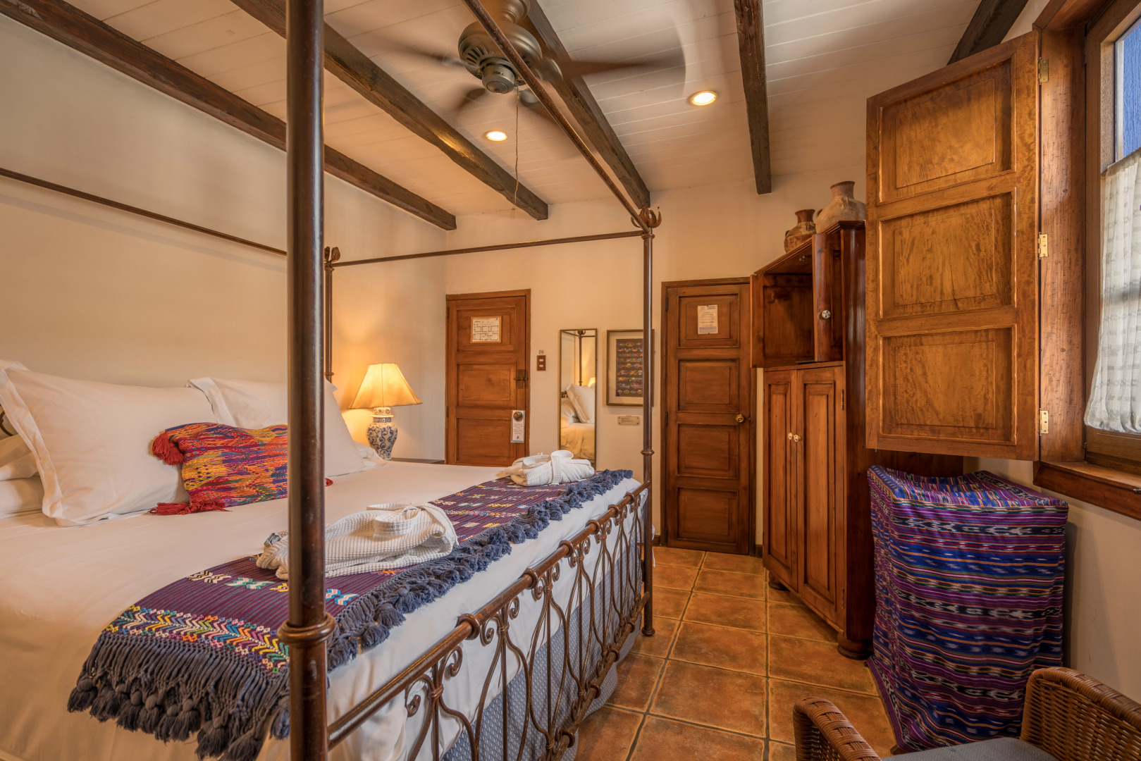 Casa Encantada by Porta Hotels