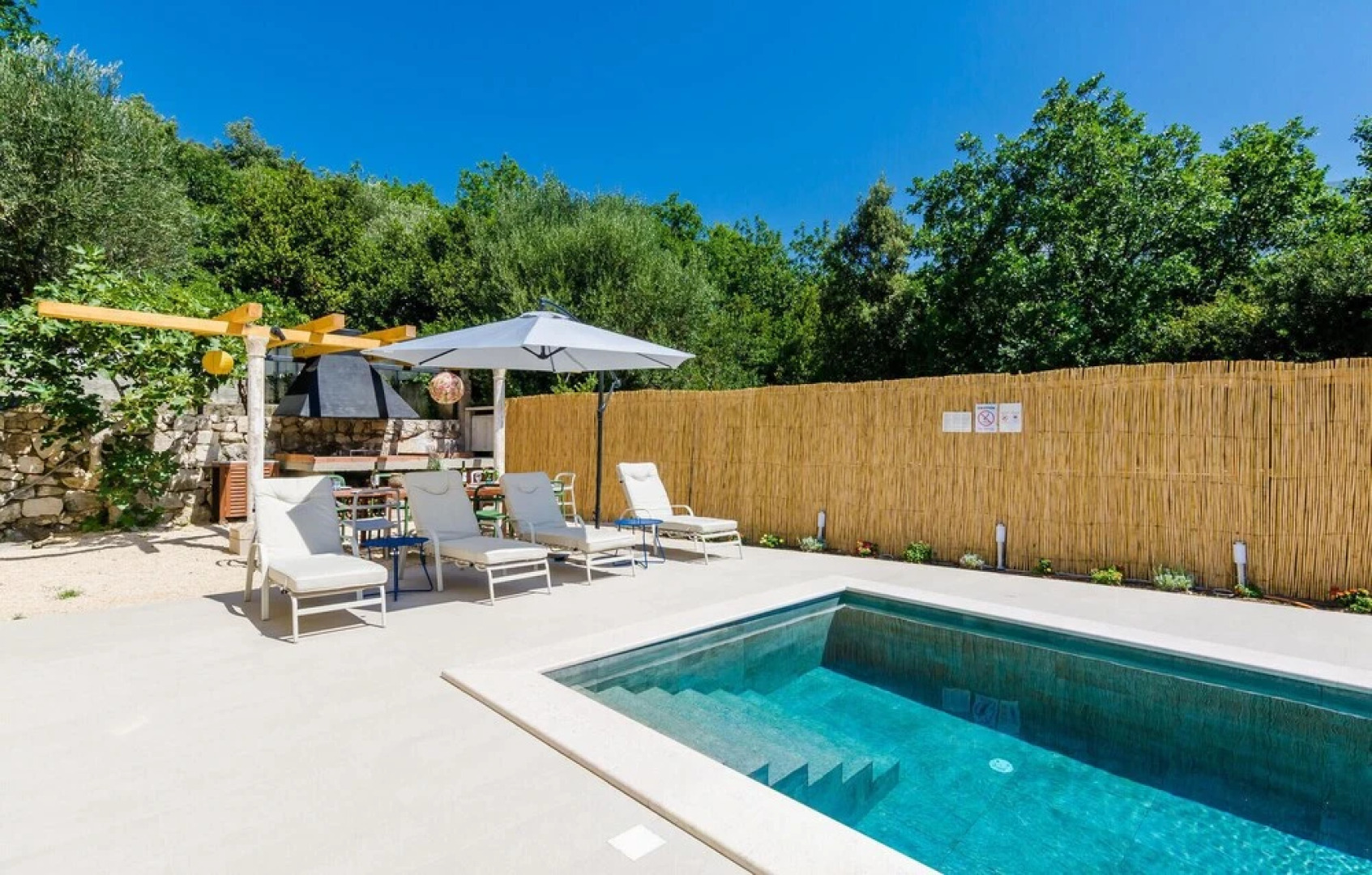 Awesome Home in Slano With Wifi and 5 Bedrooms