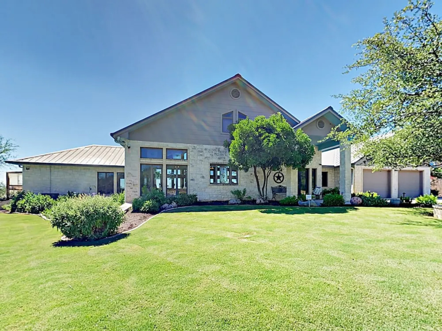 206 Vista Hermosa Home - 3 Br home by RedAwning