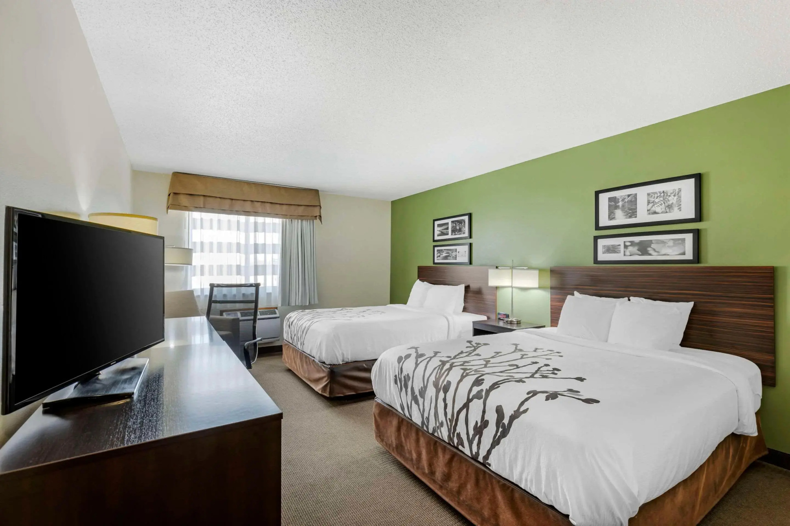 Sleep Inn & Suites Charles City