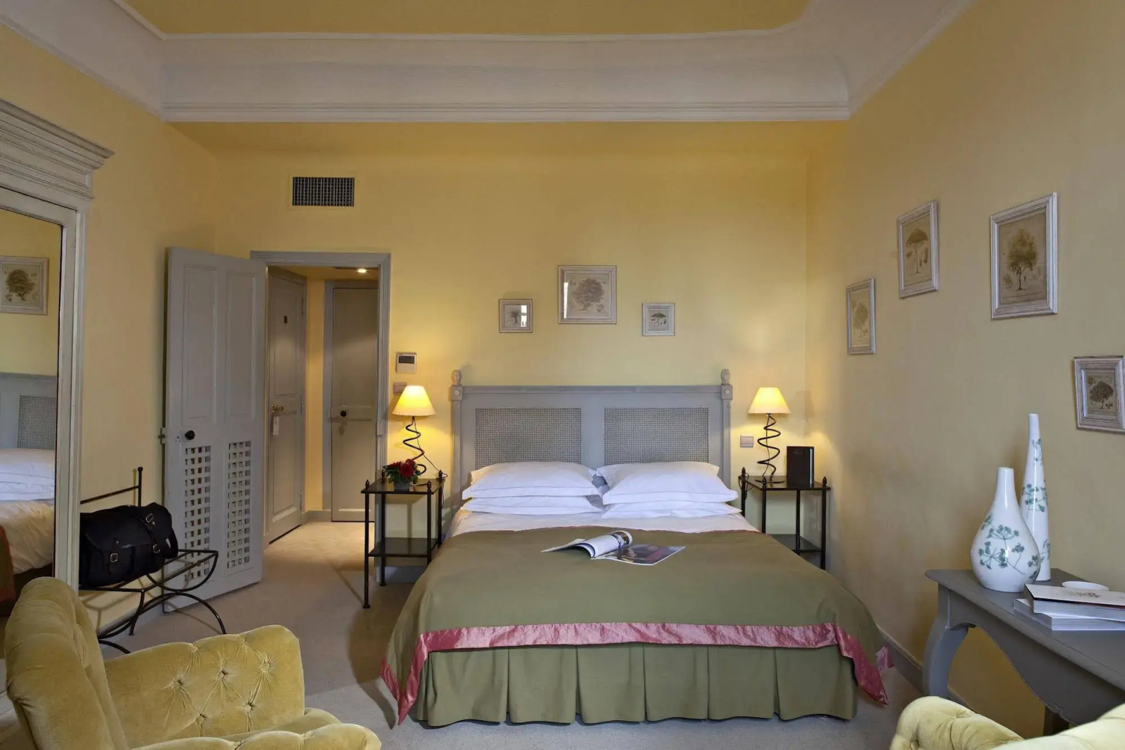 Chateau De Rochegude