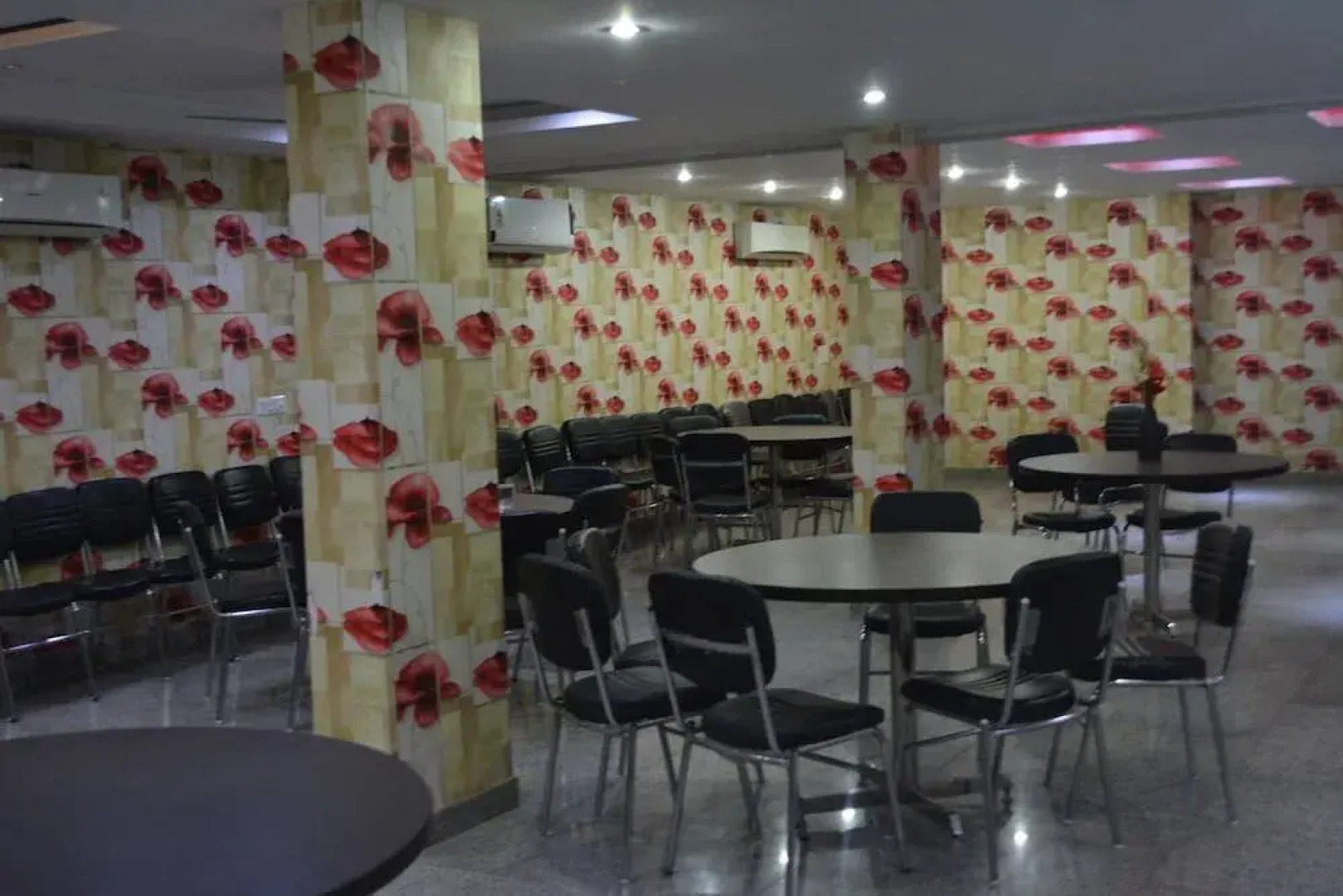 OYO 464 Hotel Lotus Palace