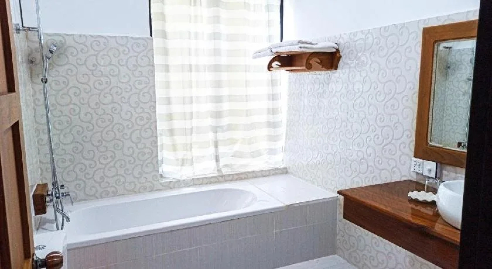 Myanmar Beauty Hotel 2