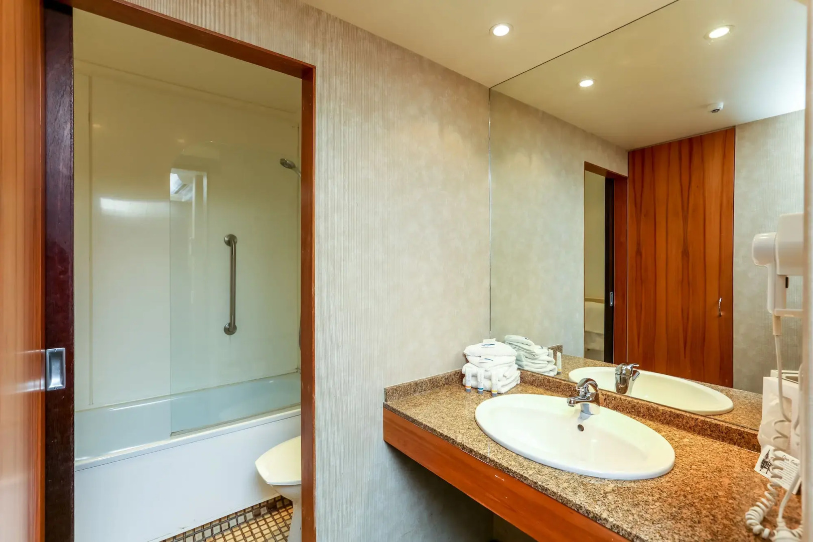 Plymouth International