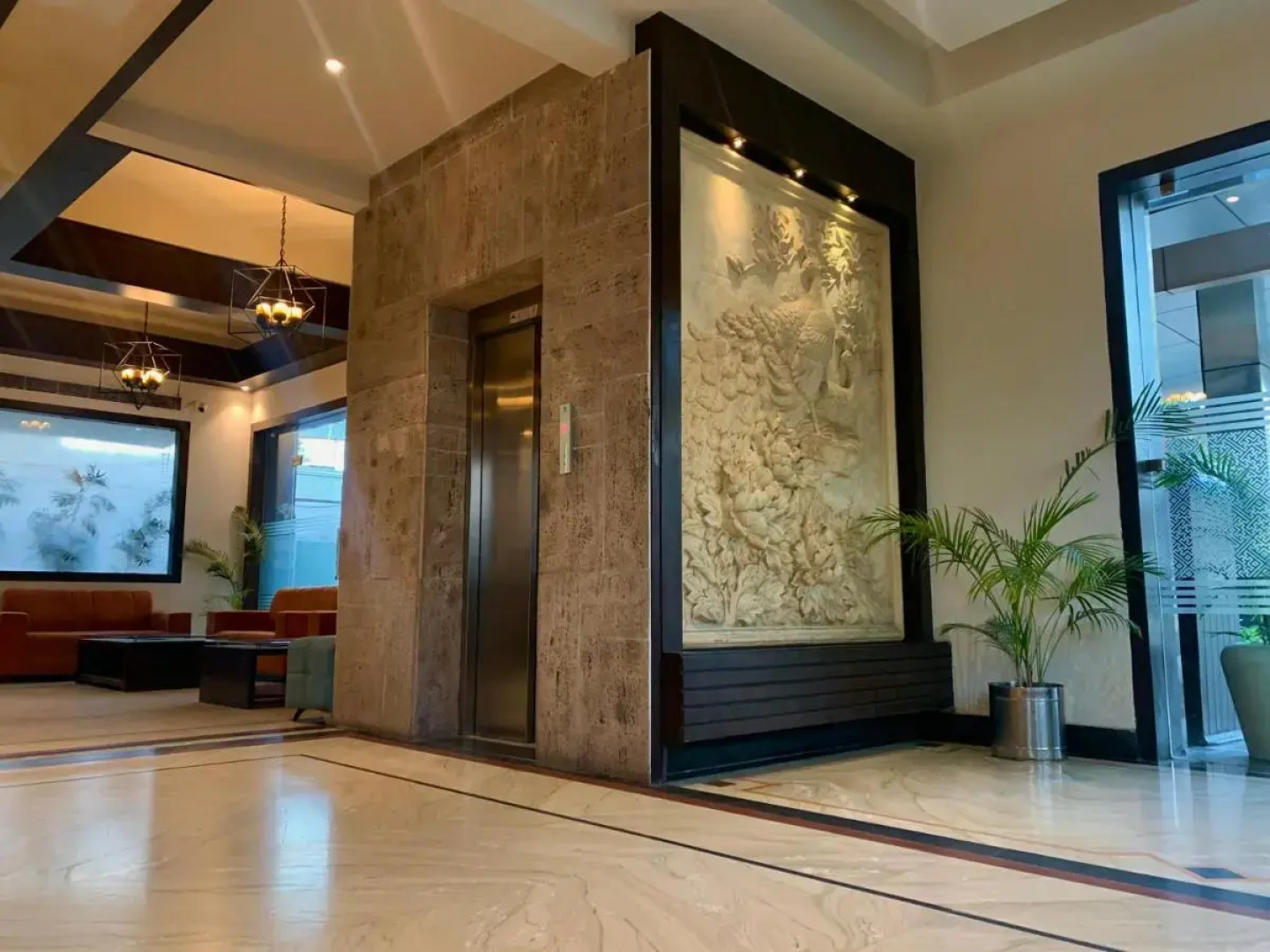 Royale Sarovar Portico Agra