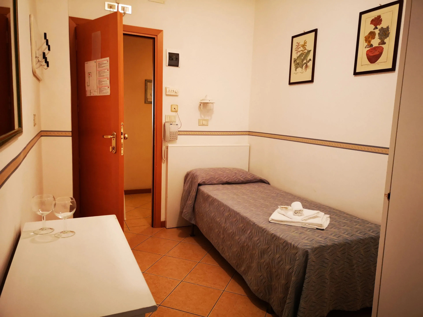 Hotel Athena