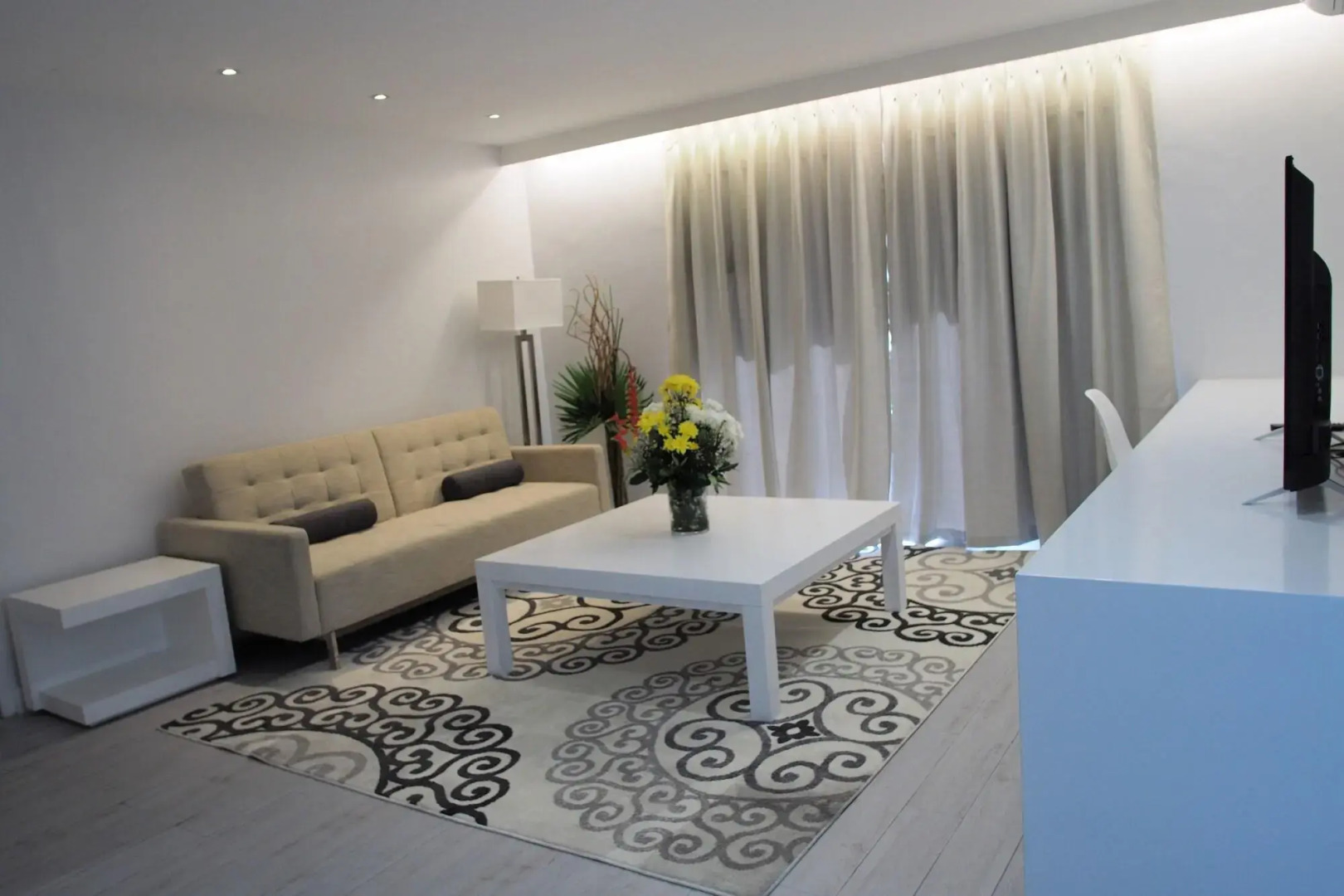 LeBlanc Hotel and Resort