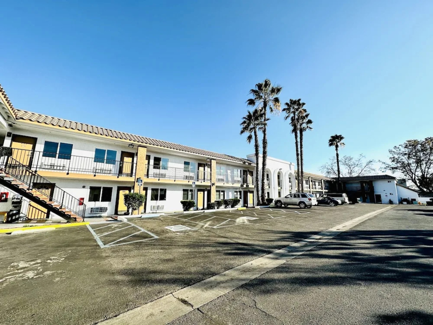 Casa Blanca Express & Suites Cypress Buena Park - Anaheim Area