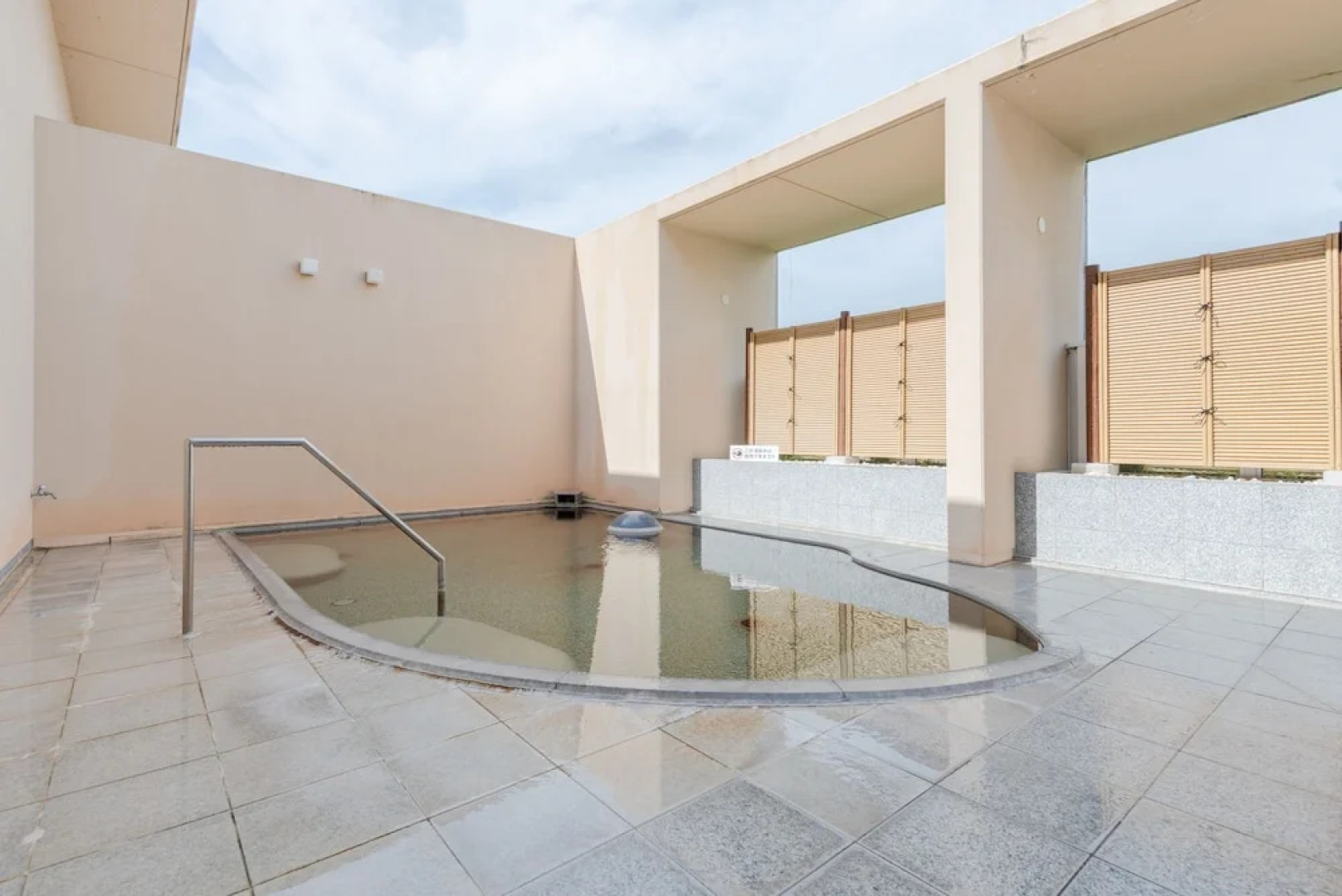 Lakeside Hot Spring Hotel Kunibiki