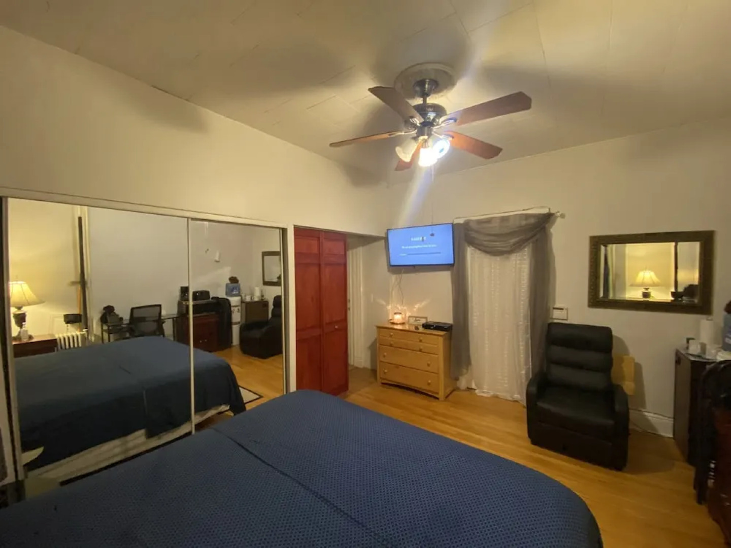 Room-7 Private Room With Jacuzzi, Massag