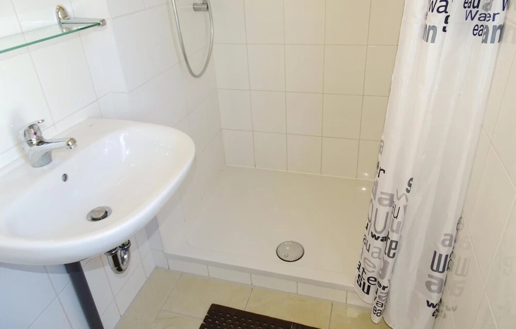 Stunning Home in Hohen Wieschendorf With 2 Bedrooms