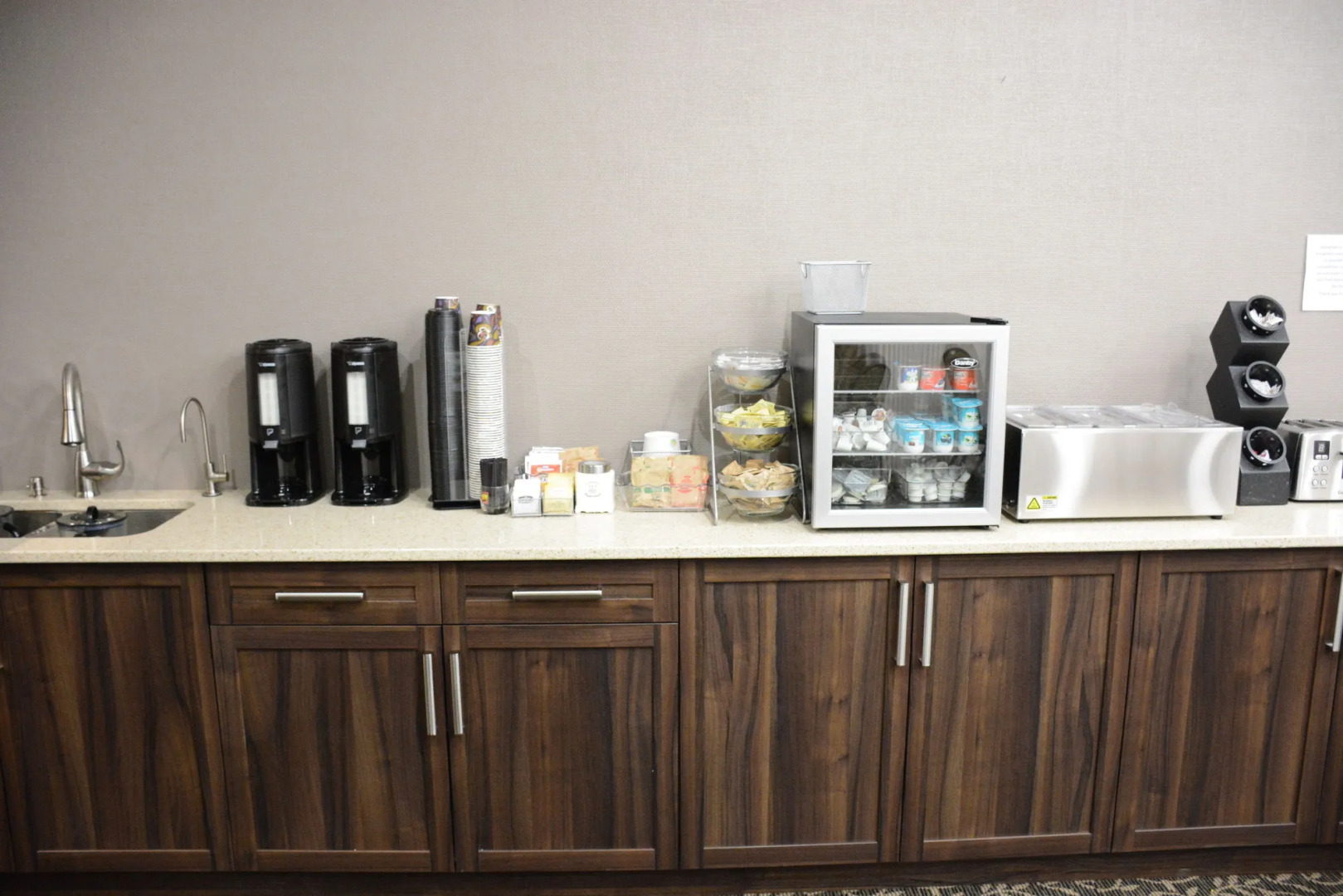 Travelodge by Wyndham Lethbridge