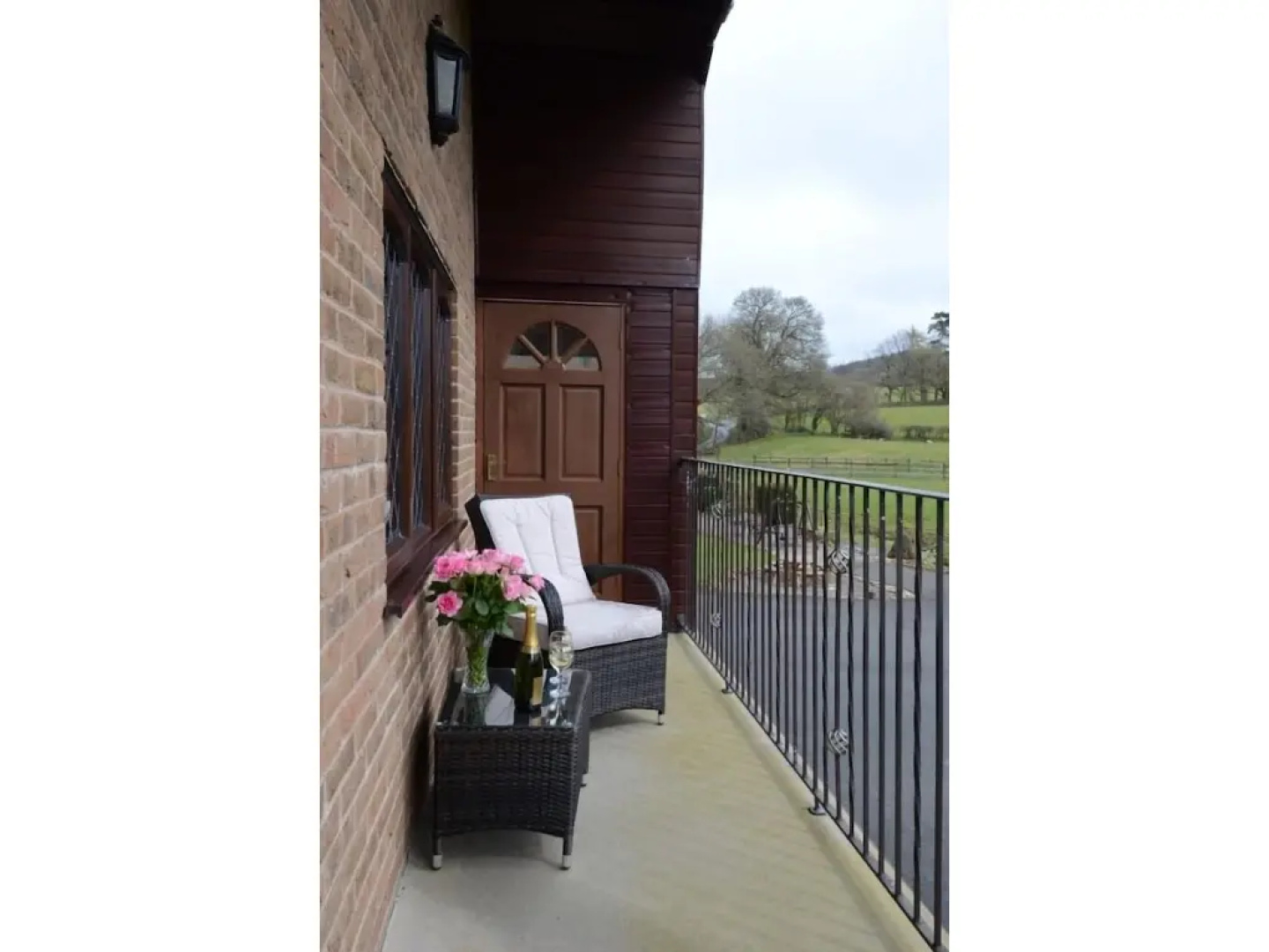 Acorn Court Country House