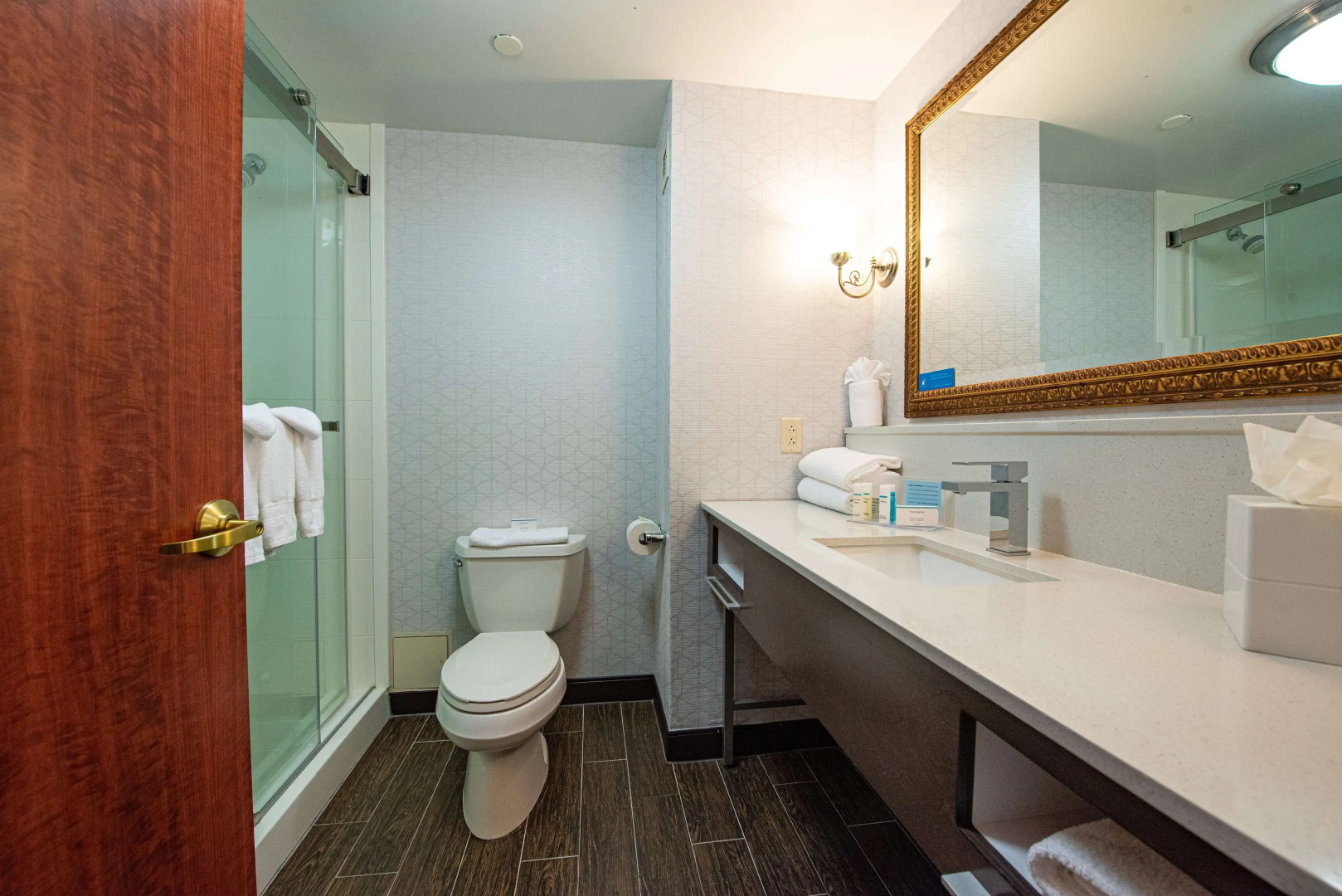 Hampton Inn & Suites Rockville Centre
