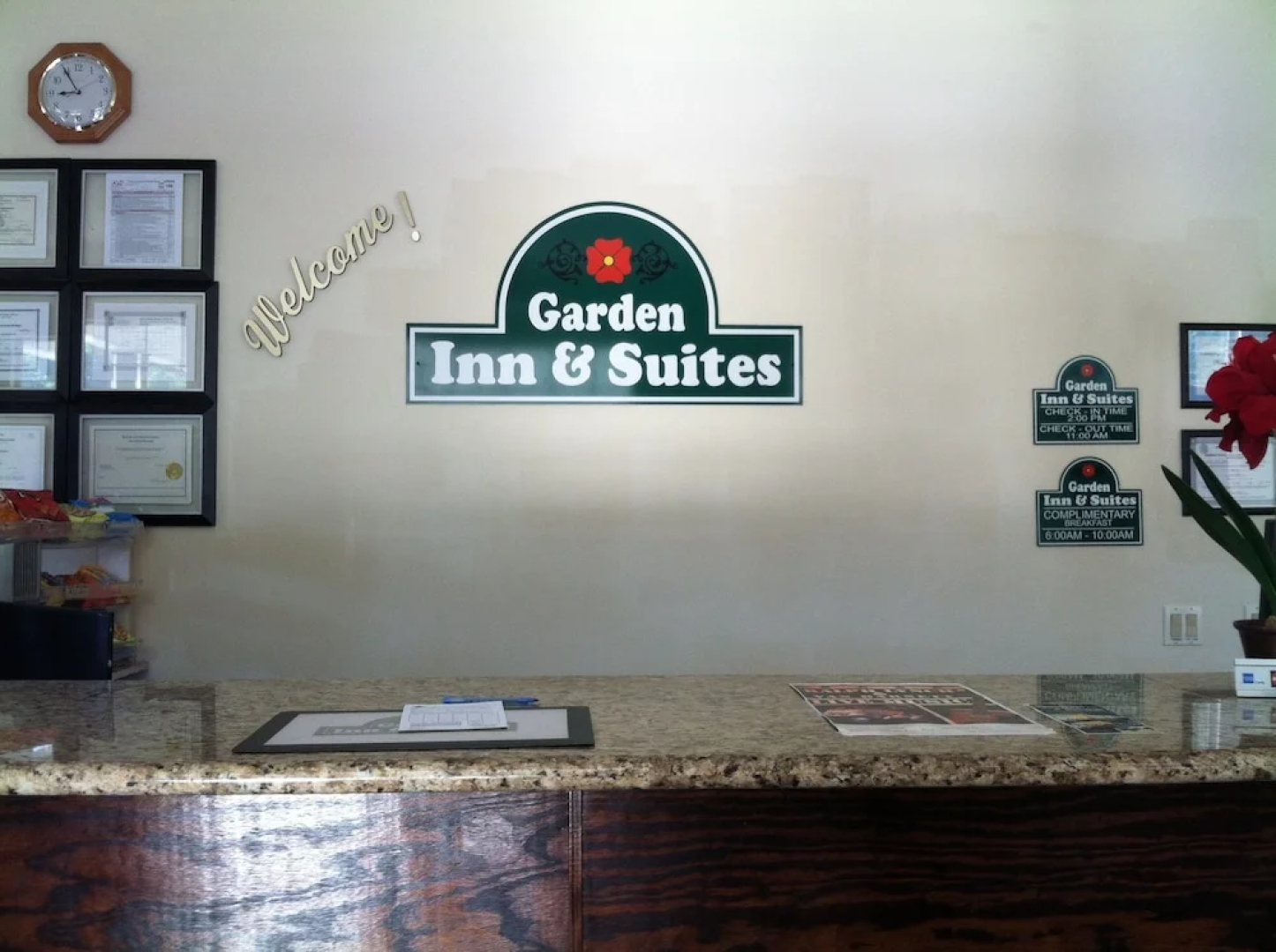 Budgetel Inn Suites Pine Mountain