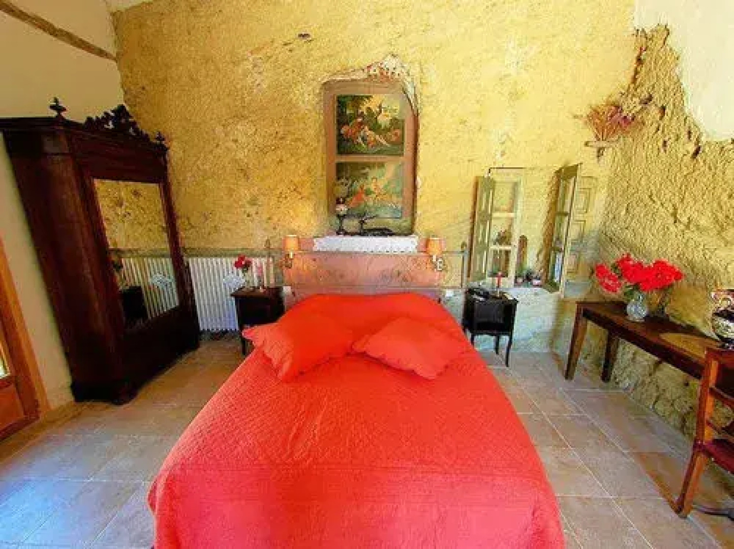 6 Bedroom House 16338592 By HomeRez