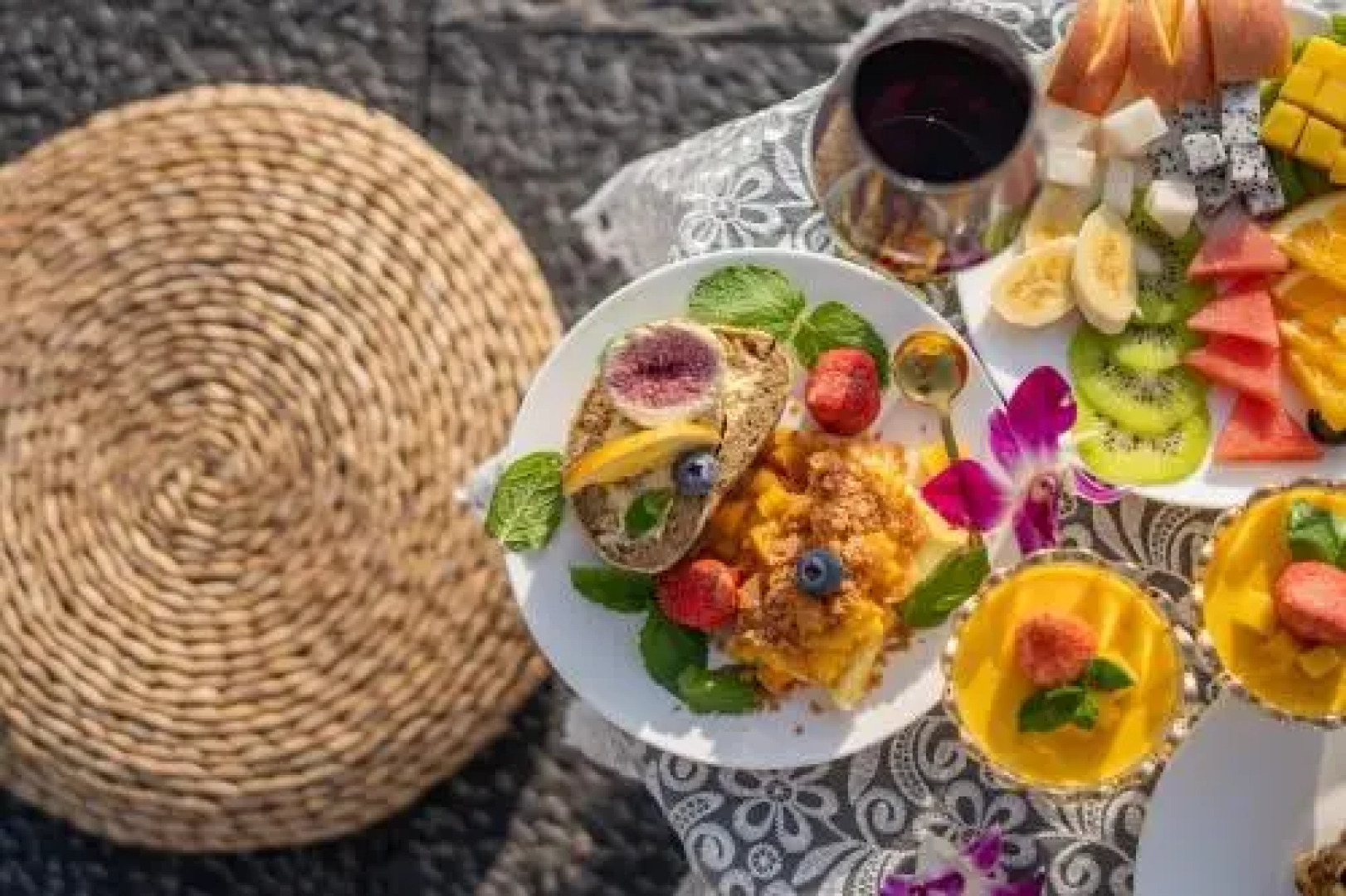 Dali Yifang Qingchen Lake View Holiday Hotel