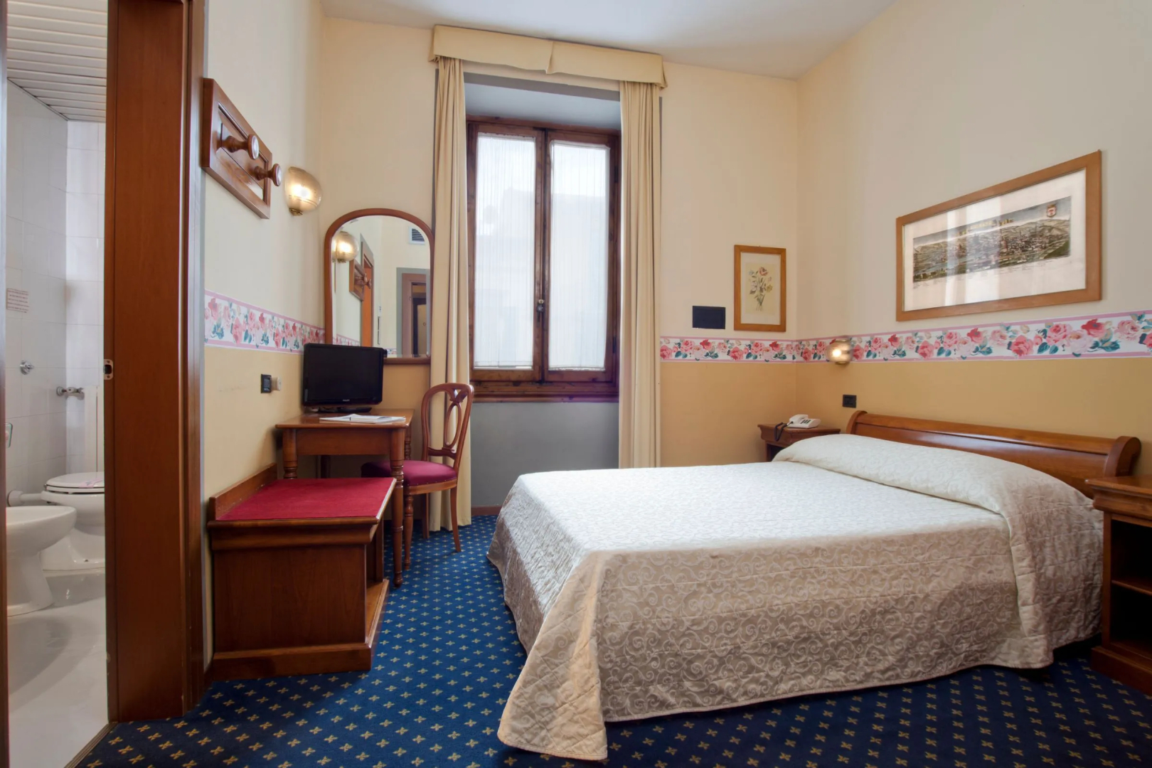 Select Hotel