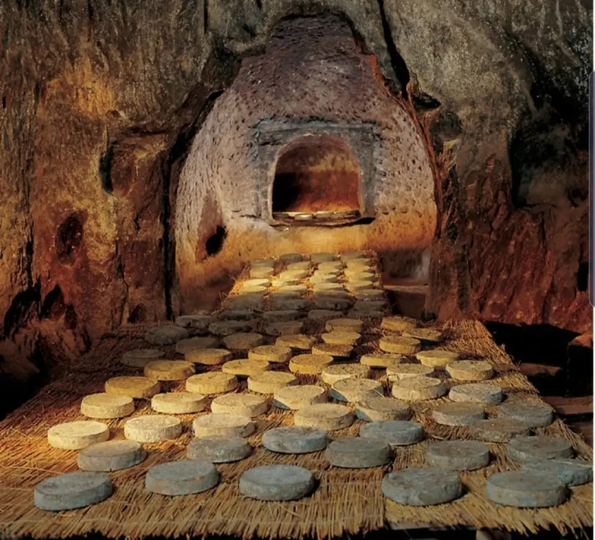 Bungalow With 2 Bedrooms in Besse-et-saint-anastaise, With Pool Access and Furnished Garden